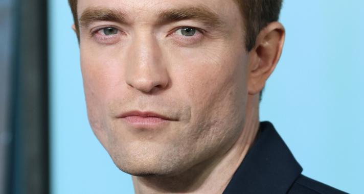 ROBERT PATTINSON AZ 1664 MÁRKANAGYKÖVETE LETT