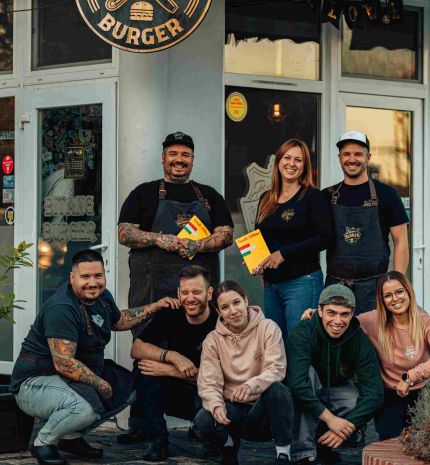 Egyetlen balatoni burgerezőként lett Gault&Millau díjazott a Bitang Burger