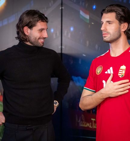 Átadták Szoboszlai Dominik viaszfiguráját a Madame Tussauds Budapest produkcióban