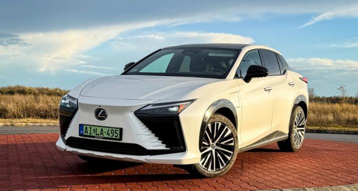 Manga Panda - Lexus Rz 300e Teszt