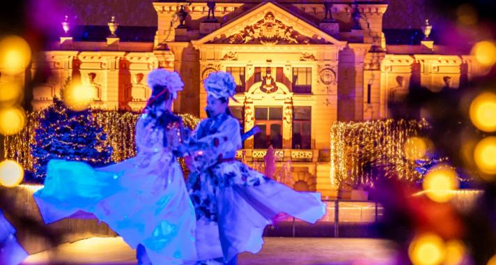 Adventi fények három közeli városban