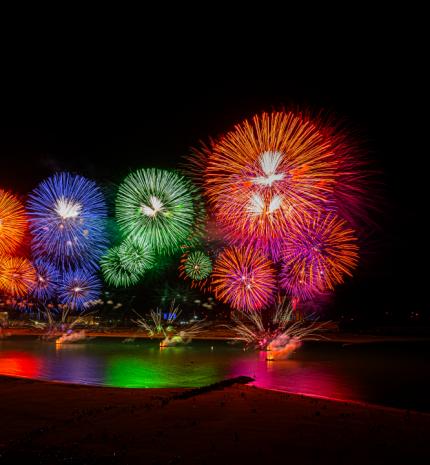 Főnixszárnyakon indult 2026 az Egyesült Arab Emírségekben