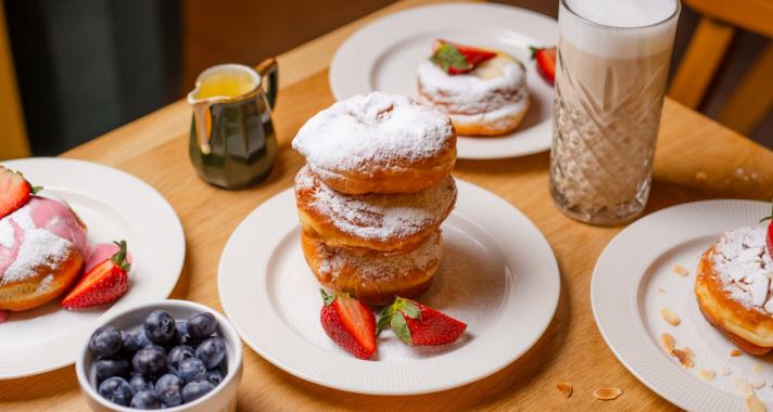 A világ egyik legédesebb hagyománya a boldogságot jelentő fánk