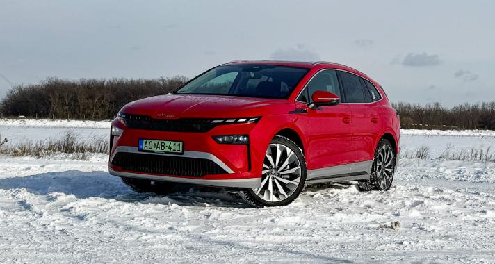 Hó, tél, hideg, elektromos hátsókerék-hajtás – és mégis egy jó kombináció lett a vége! Skoda Enyaq 85 teszt