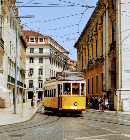 Portugália olyan oldala, amiről a turistáknak sejtése sincs : Rejtélyes kutak, csontkápolnák és a sziklák közé zárt titkok