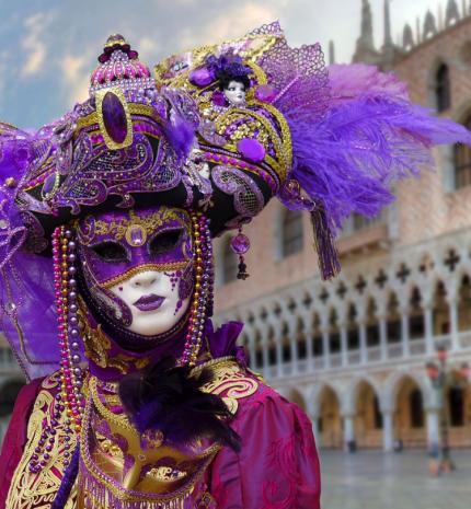 Rendezvények - Maszkok, kolompok és tűz: télűző farsangi rituálék a világ körül