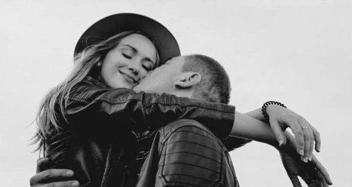 Hogyan szeress valakit, aki nem szereti önmagát?