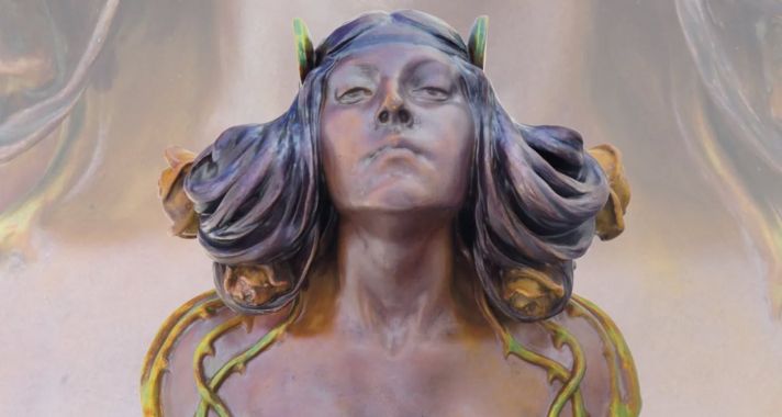 Zólyomi Zsolttól kapott illatot az egyik leghíresebb Zsolnay kerámia