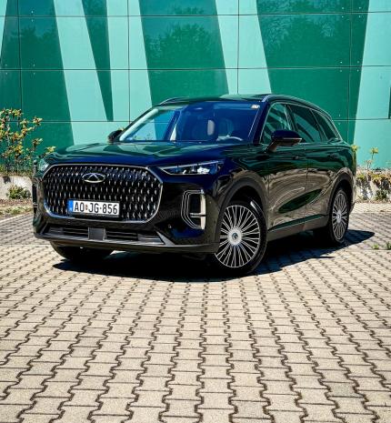 Luxus ilyen olcsó még sosem volt? - Chery Tiggo 9 SHS teszt