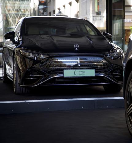 Mercedes-Benz Studio Budapest: a modelloffenzíva újabb állomásaként érkezett a megújult GLE és EQS