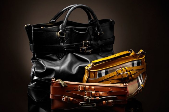 Melyik Burberry táskát választanád?