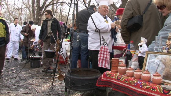 Minden, ami szemnek, szájnak, fülnek…