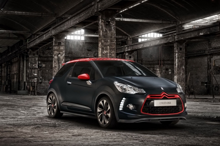 Vérpezsdítő Citroen DS3, a ralibajnok ajánlásával