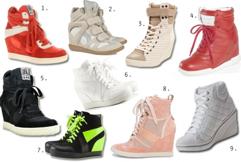 Ringó csípő, szép vádli sportcipőben?