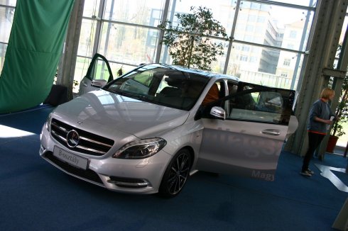 Eladó az első magyar Mercedes