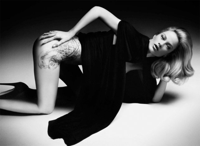 Tetoválás a kifutón