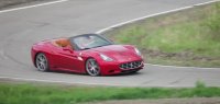 Szerpentinen veretnek a megújult Ferrari Californiával – Videó - Autó & Motor, divat, életmód, stílus