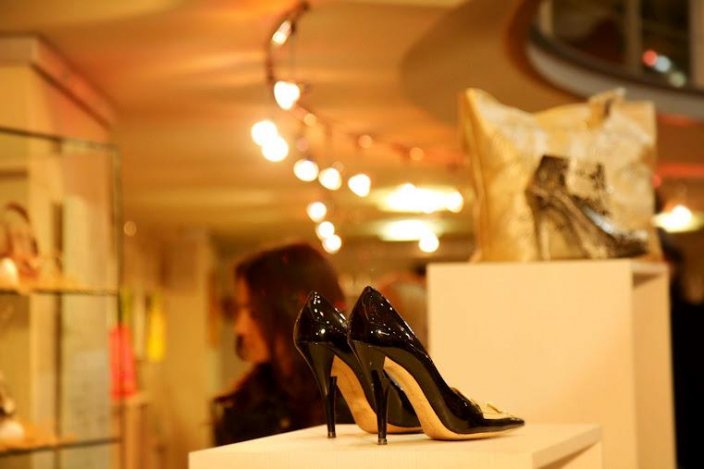 A nő és a fegyvere