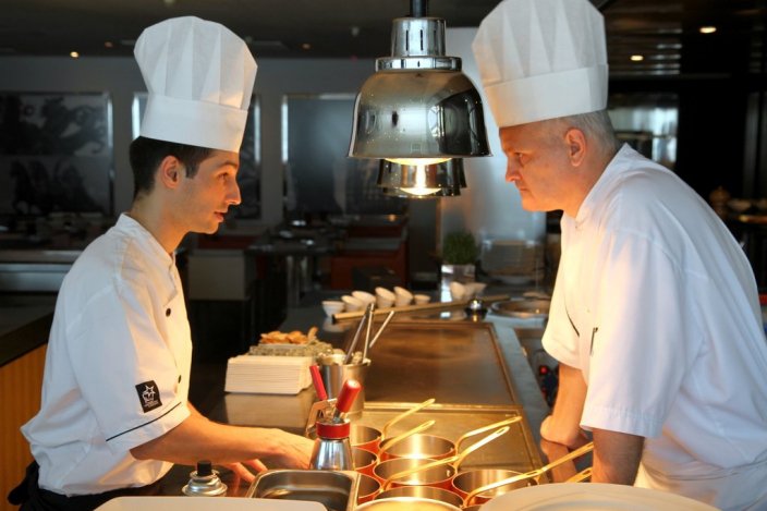 A szakács, a jóasszony körte, a csukagombóc, és a szeretője