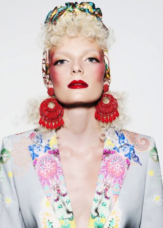 Megvan Mihalik Enikő hasonmása