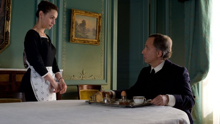 Kiderül kapcsolata a bejárónővel?