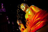 Celebek hódoltak Buddhának - PartyStyle, divat, életmód, stílus