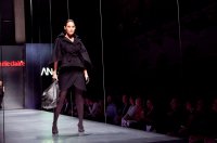 Görög Zita újra a kifutón - Hírek, divat, életmód, stílus