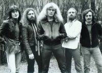 Ismét nem vonul vissza az Omega - , divat, életmód, stílus