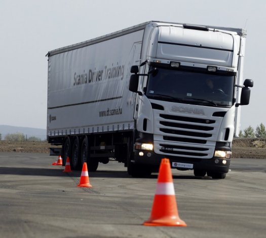 Miénk Európa legkorszerűbb vezetéstechnikai központja