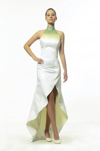 Virágok ihlette ruhaköltemények