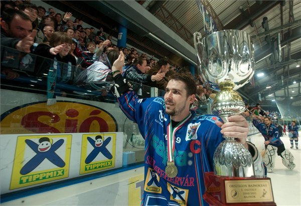 Sorsdöntő meccs előtt a fehérváriak