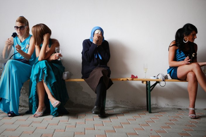 Életed fotói kocsmázni mentek