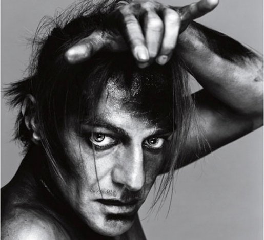 John Galliano halhatatlan