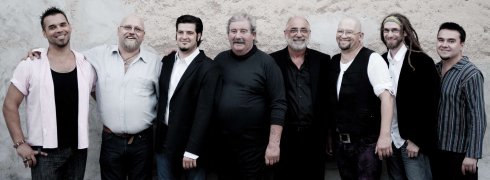 Koncertturné Makovecz Imre templomaiban, épületeiben