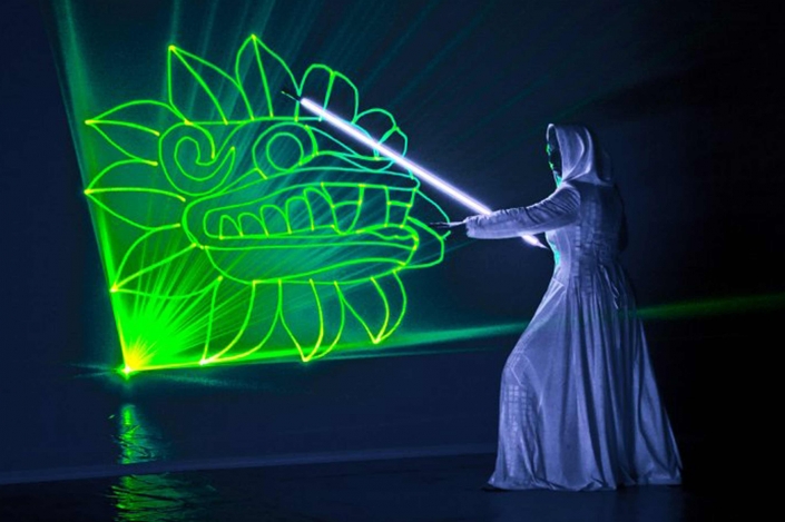 Akik fénnyel varázsolnak