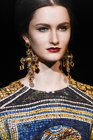 Jézuskás táska, szentképes platform