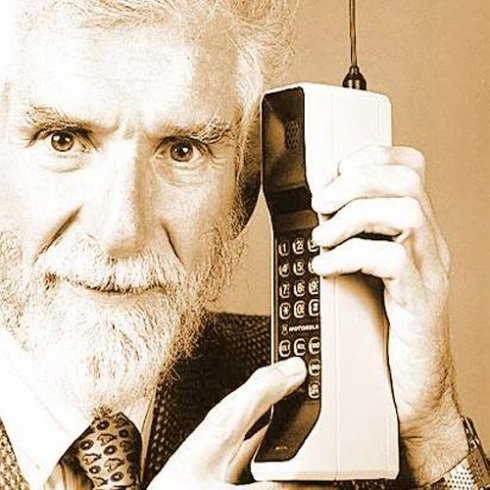 A Mobiltelefon 40 éve