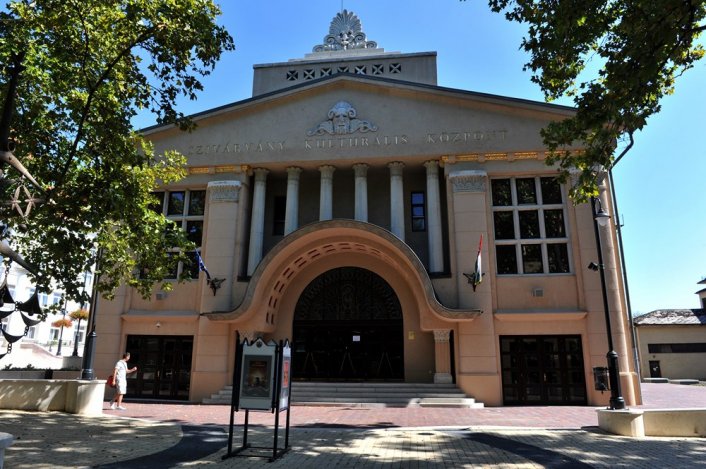 Háború miatt 3 napra bezárt!