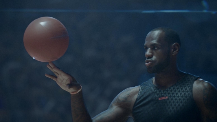 25 éve csináljuk, de most már tényleg nyomatni kéne