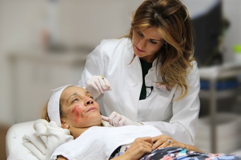 Saját vérével szépül Keresztes Ildikó