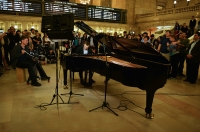 Magyar művész, amerikai rendező! - Érdekességek, divat, életmód, stílus