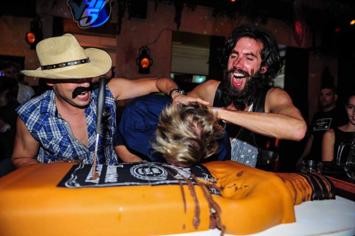 Meglepően szőrös sztárok