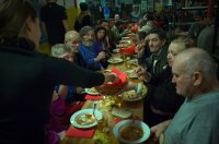 Ételt adunk az éhezőknek - Kiemelt hírek, divat, életmód, stílus