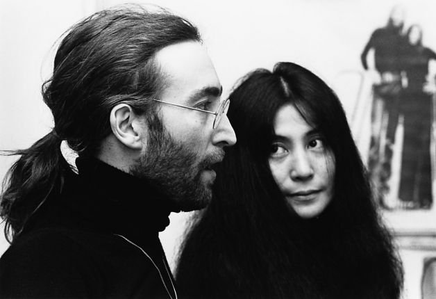 Isten éltessen Yoko Ono!