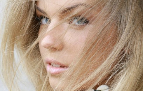 Milyen ápolást igényel a zsíros bőr?