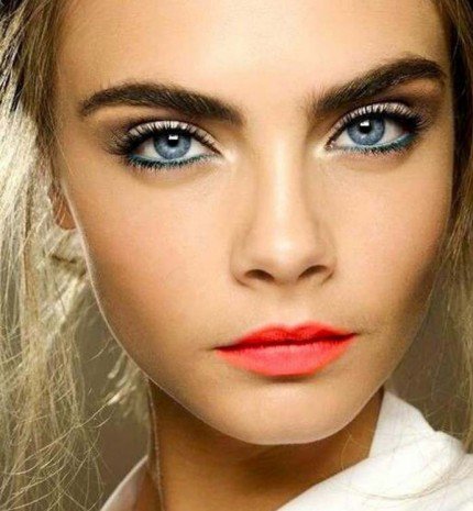 Szemszínek és sminkelésük