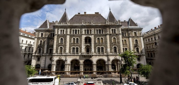 Araboké lett a Balettintézet épülete