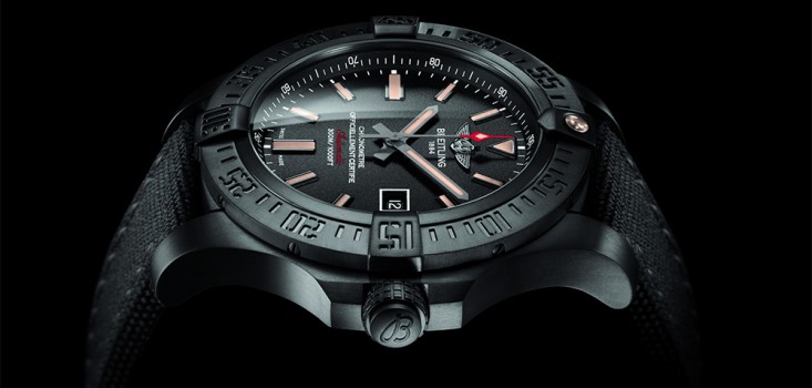 A Breitling új fekete madara