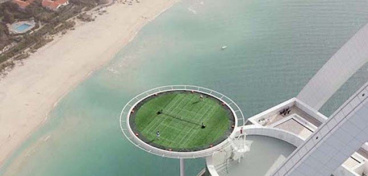 Tenisz 200 méter felett