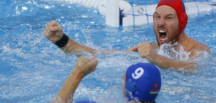 Döntőben a férfi pólócsapat